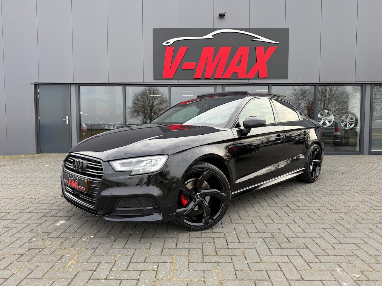 Audi A3 Limousine - 1.5 TFSI 3X S-Line Pano ACC LaneAs Carplay - AutoWereld.nl
