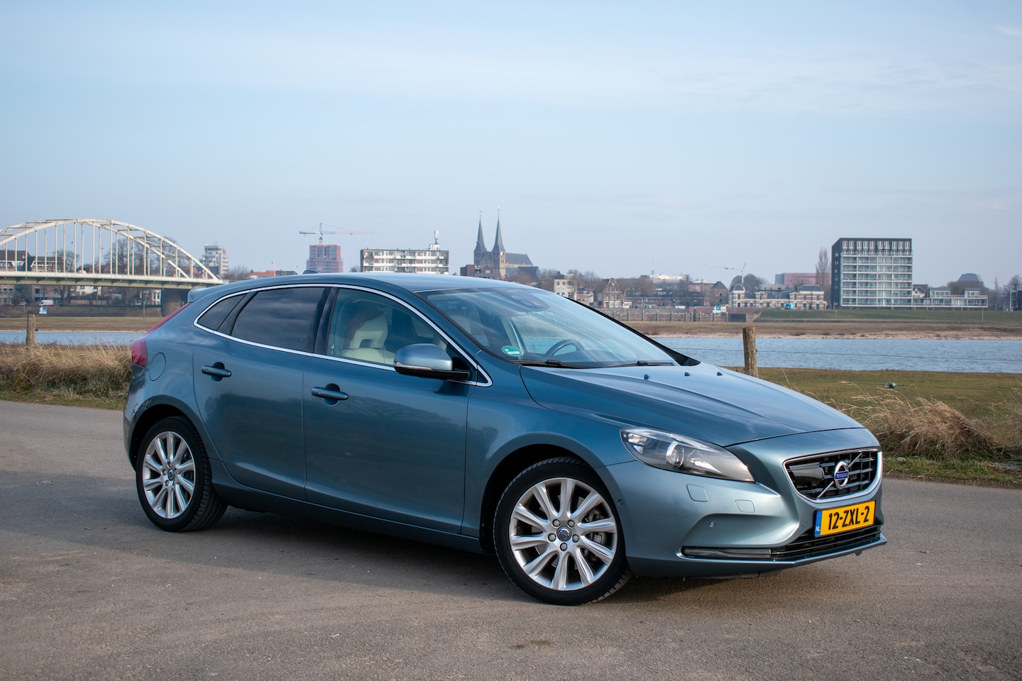 Volvo V40 - 2.5 T5 Summum V40 T5 (2.5L 5-cilinder!) | 254 PK | Full Options | Uniek - AutoWereld.nl