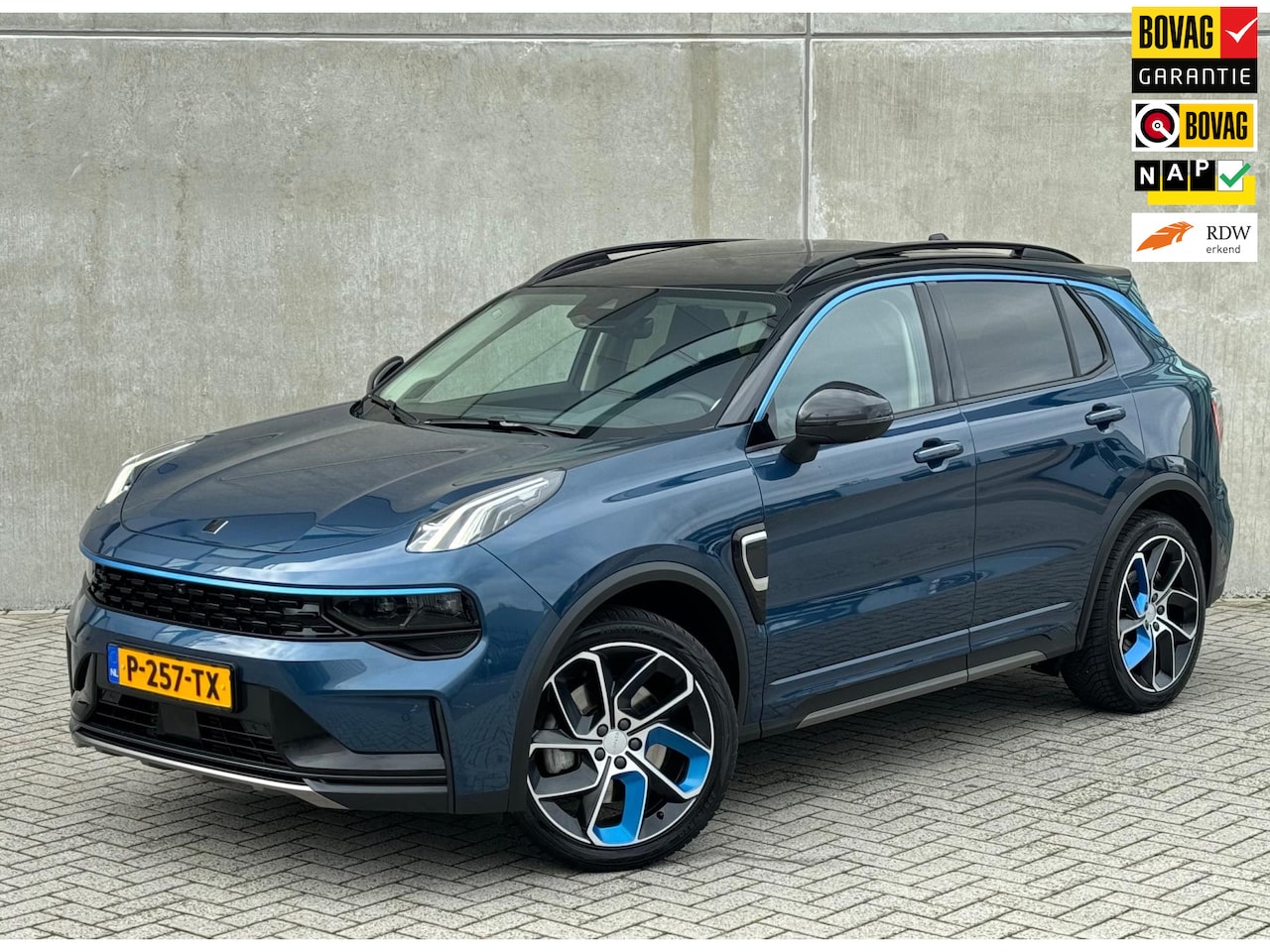 Lynk & Co 01 - 1.5 Plug-In HYBRID AUT 2022 Blauw 360°|NAP|1E EIGENAAR - AutoWereld.nl