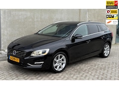 Volvo V60 - 2.4 D6 AWD PHEV 215pk 2013 Zwart LEDER|NAP|2E EIG