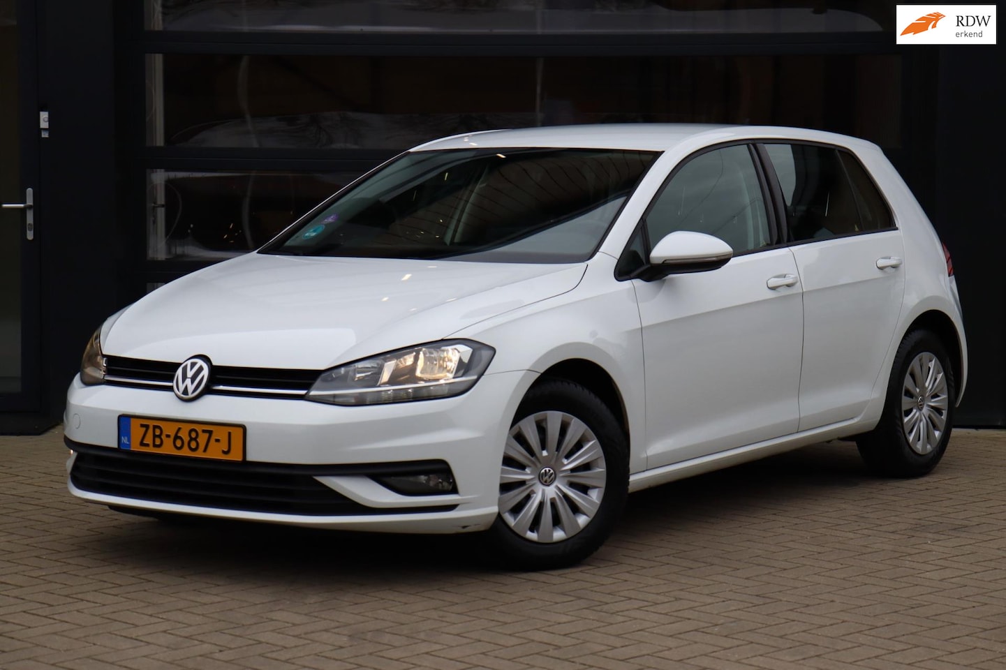 Volkswagen Golf - 1.0 TSI Trendline | NAP | Apple Carplay | Clima | Sensoren | - AutoWereld.nl