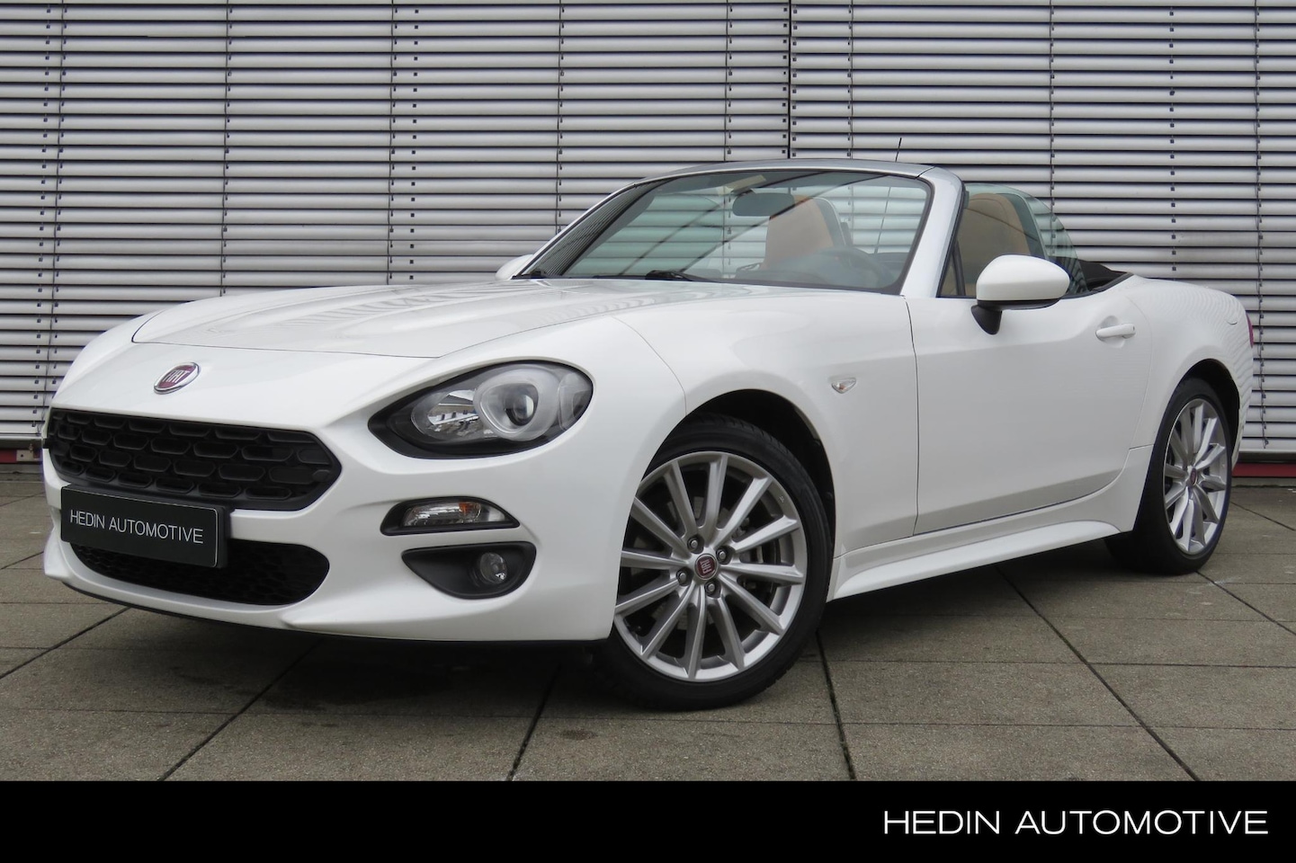 Fiat 124 Spider - 1.4 MultiAir Turbo Lusso 1.4 MultiAir Turbo Lusso - AutoWereld.nl
