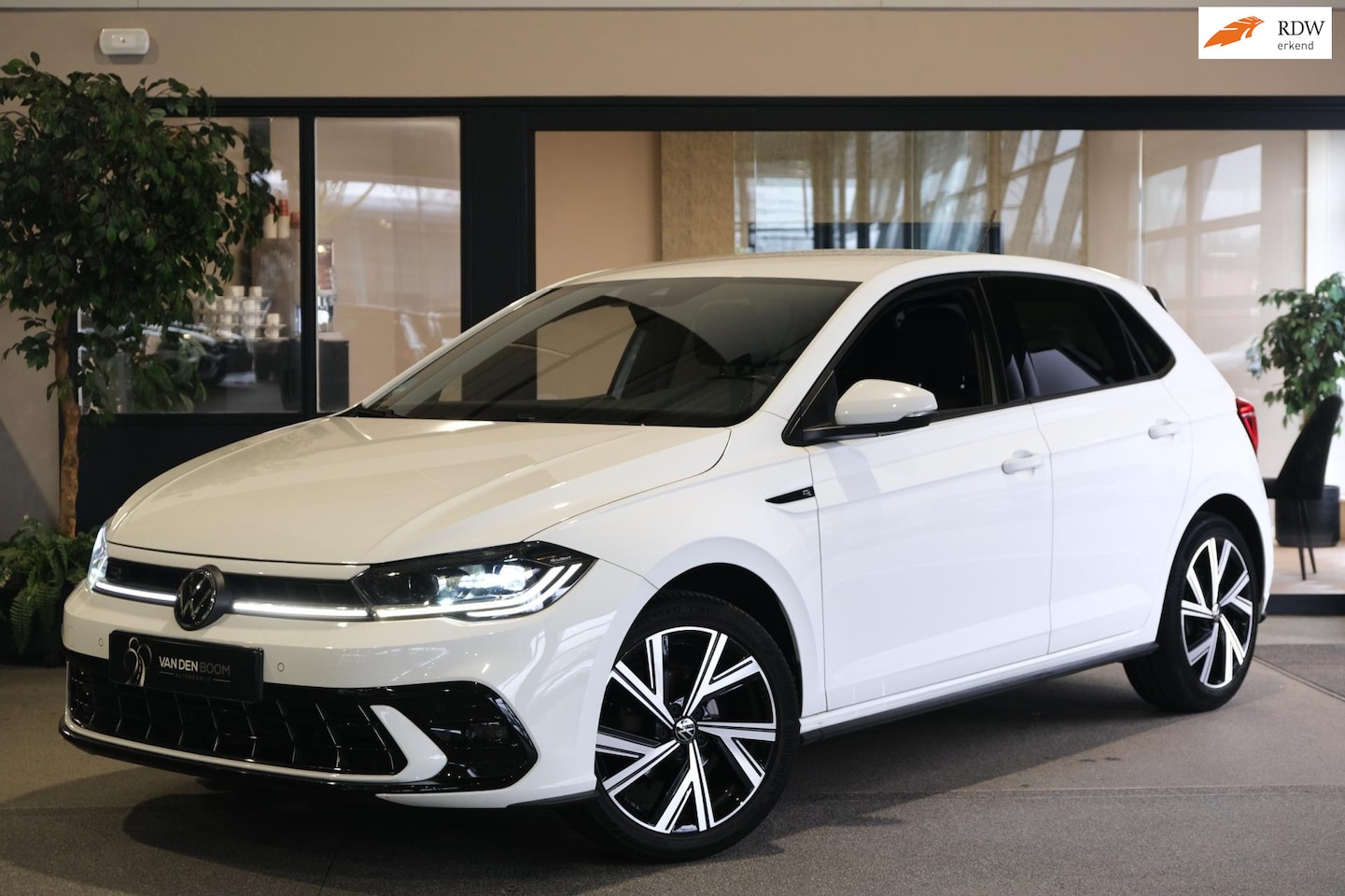 Volkswagen Polo - 1.0 TSI 2x R-Line Facelift IQ Led Cam DAB+ Carplay - AutoWereld.nl