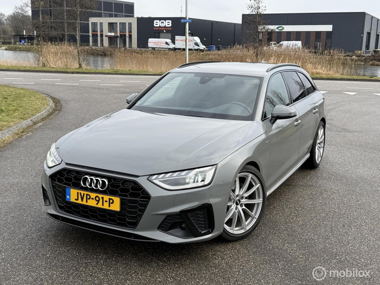 Audi A4 Avant - 35 TFSI S Edition / Matrix / ACC / 19” / S-Li - AutoWereld.nl