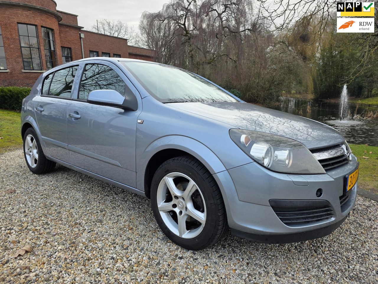 Opel Astra - 1.6 Edition 5-deurs *apk:01-2027* - AutoWereld.nl