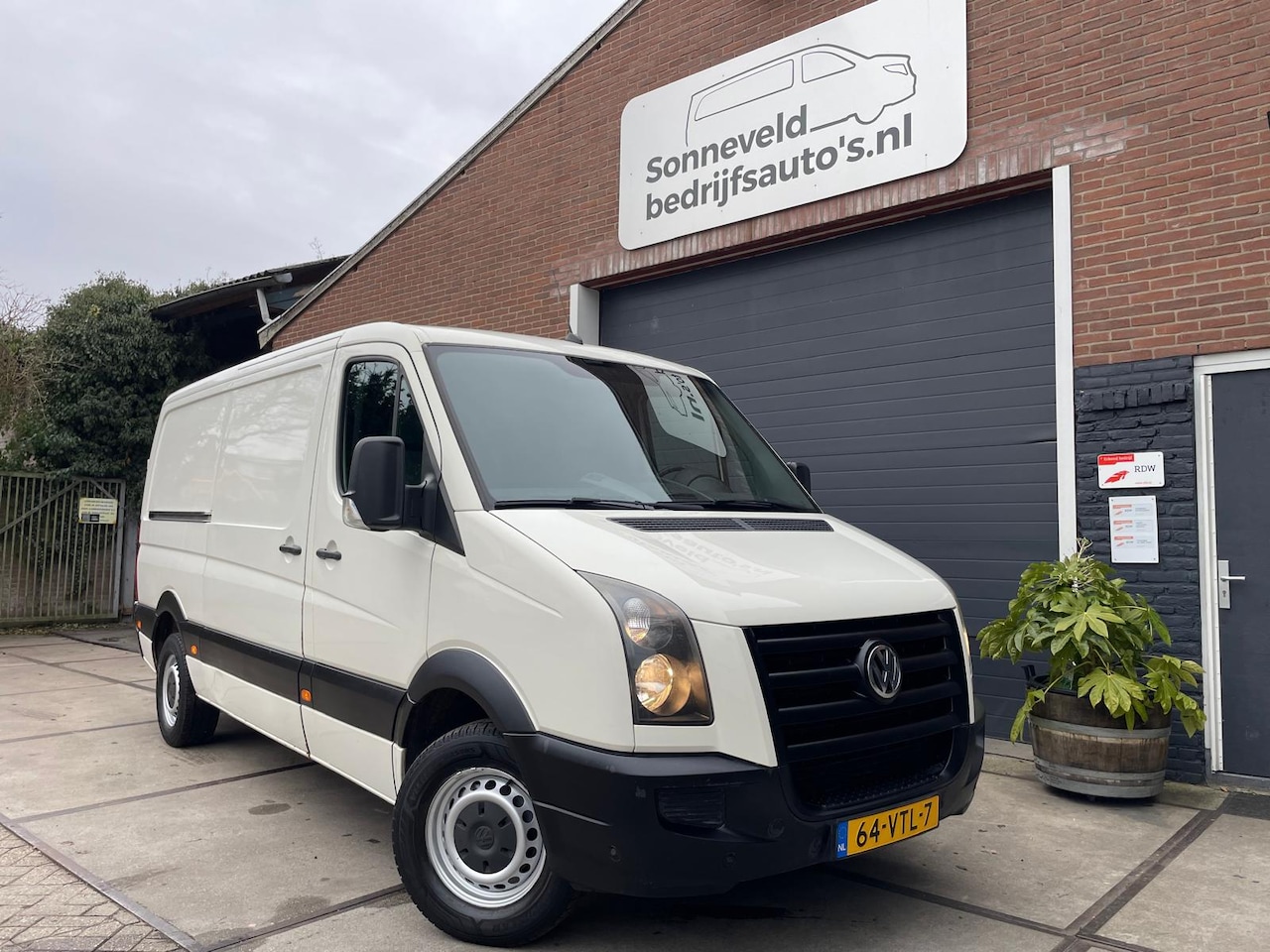 Volkswagen Crafter - 35 2.5 TDI L2H1 35 2.5 TDI L2H1 Airco - AutoWereld.nl