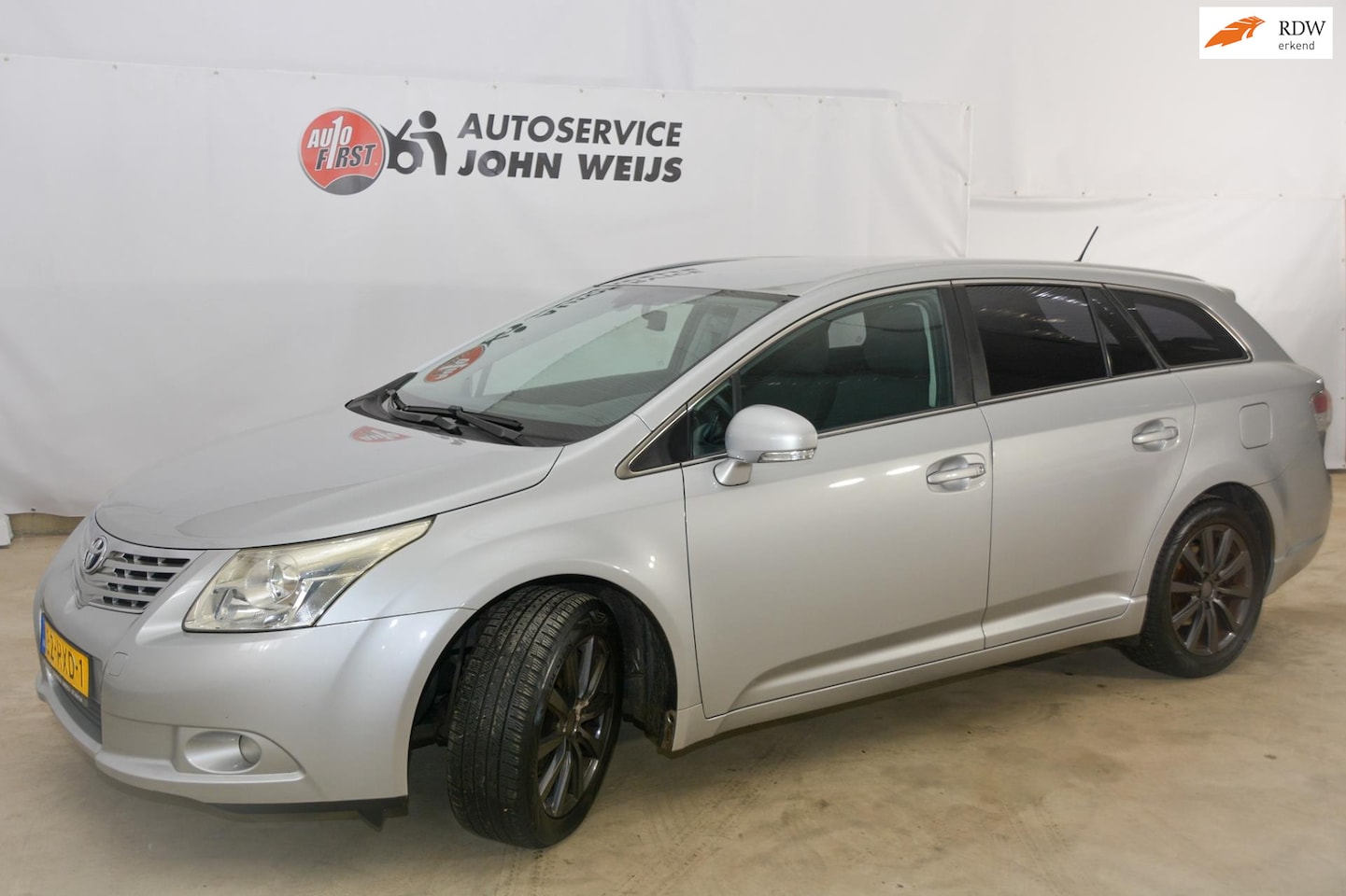 Toyota Avensis Wagon - 1.8 VVTi trekhaak, cruise control, airco - AutoWereld.nl