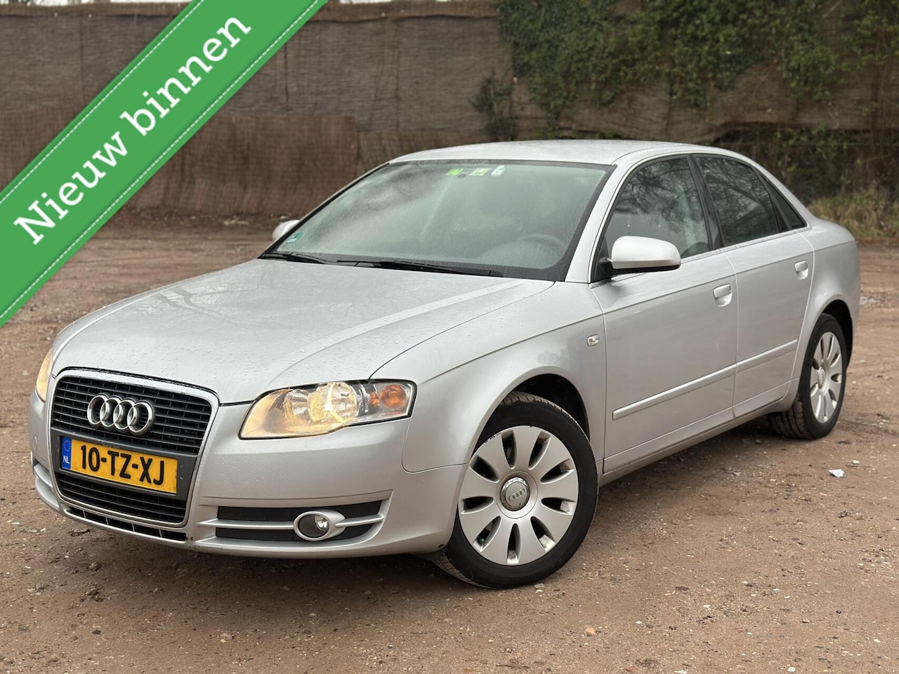 Audi A4 Limousine - 1.6 Pro Line Business AIRCO PSENSOR STOELV - AutoWereld.nl