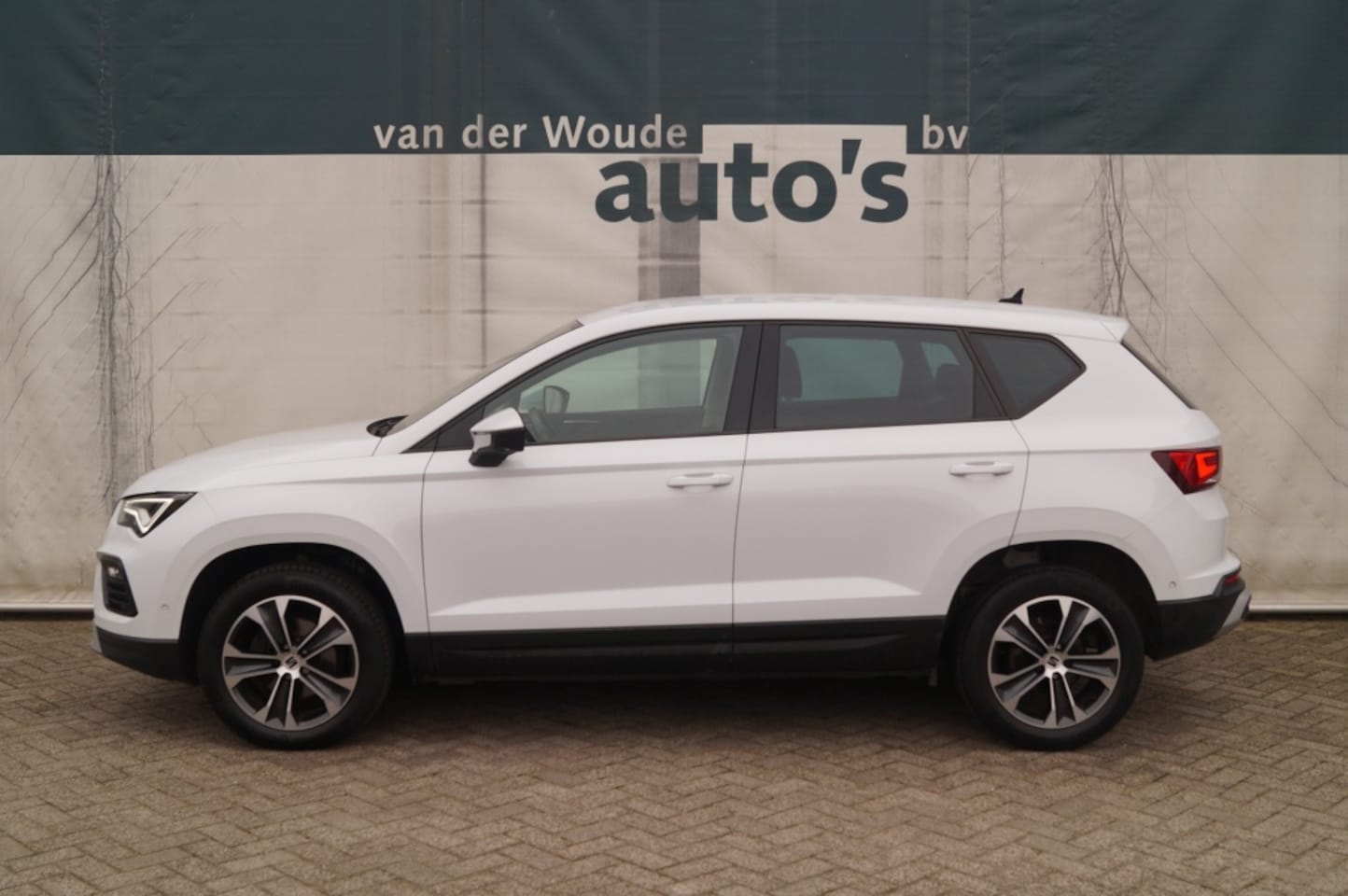 SEAT Ateca - 1.5 TSI 150pk DSG Style Business Intense -LED-ECC- - AutoWereld.nl