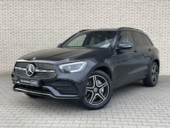 Mercedes-Benz GLC-klasse - 200 Business Solution AMG | Nightpakket | Spiegelpakket | Trekhaak | Achteruitrijcamera |