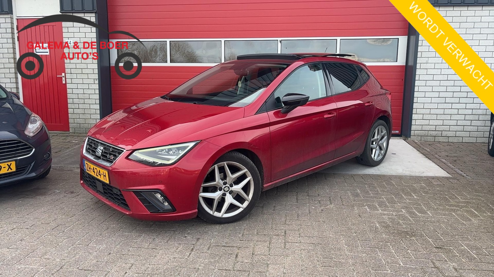 SEAT Ibiza - 1.0 TSI FR Business Intense PANORAMADAK / CARPLAY / BEATS-AUDIO / CAMERA / KEYLESS / FULL - AutoWereld.nl