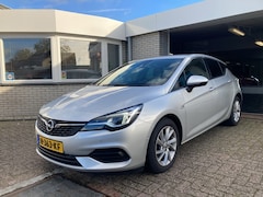 Opel Astra - Elegance 110pk Navi / camera / clima airco