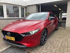 Mazda 3 - 3 2.0 SkyActiv 122pk Bose / Navi