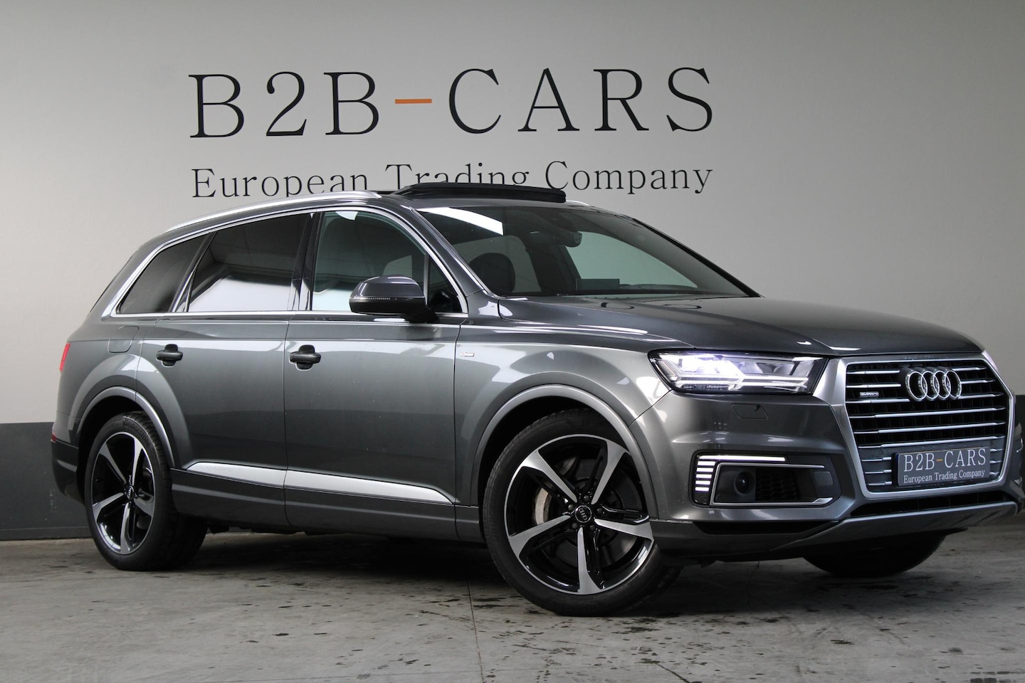 Audi Q7 - 3.0 TDI e-tron Quattro S-line Panoramadak - Head-up - Leder - Luchtvering - AutoWereld.nl