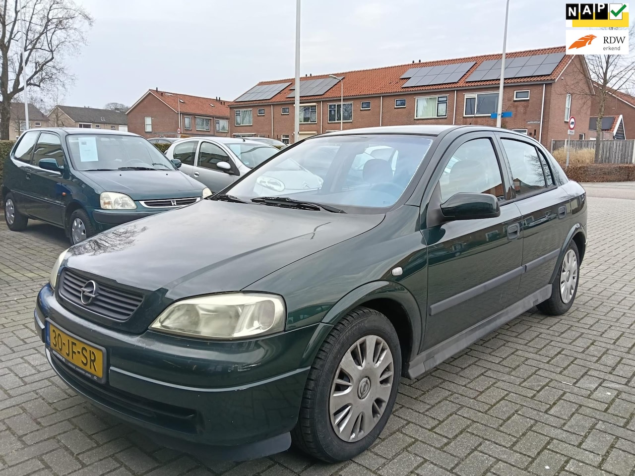 Opel Astra - 1.6 8v Edition met Airco en nieuwe Apk ! - AutoWereld.nl