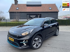 Kia e-Niro - DynamicLine 64 kWh SOH 99% BEV Elektrisch APPEL- CARPLAY LEER NAVIGATIE CAMERA