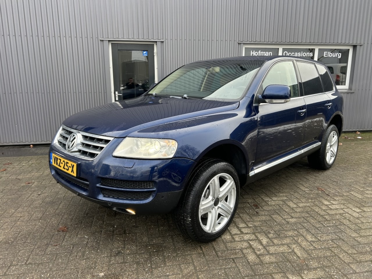 Volkswagen Touareg - 3.0 TDI V6 Grijs kenteken 19" LMV APK! - AutoWereld.nl