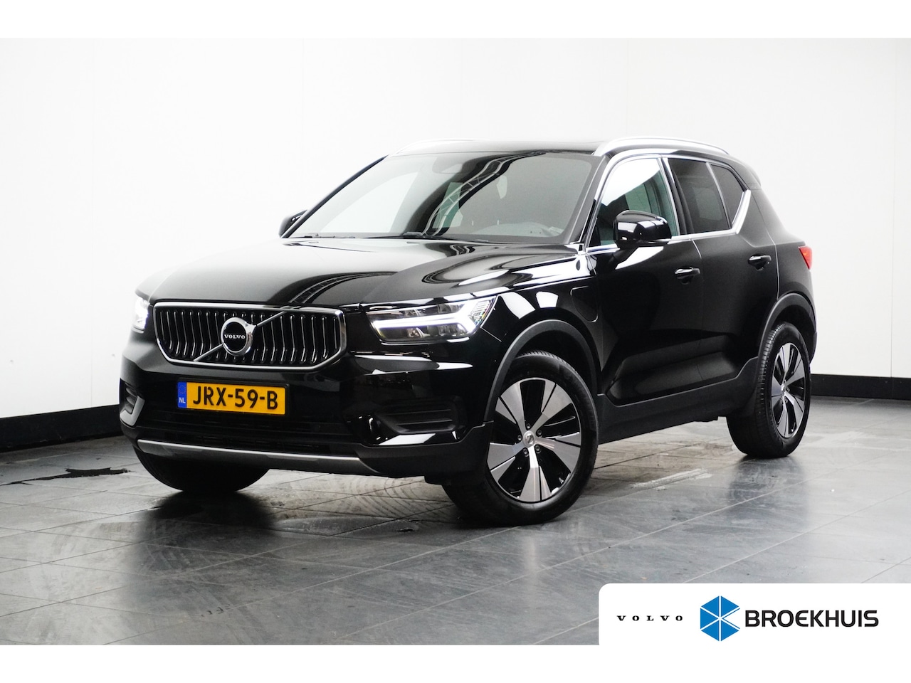 Volvo XC40 - 1.5 T4 Recharge Inscription Expression Panoramadak | Trekhaak | Cruise Control | Keyless | - AutoWereld.nl