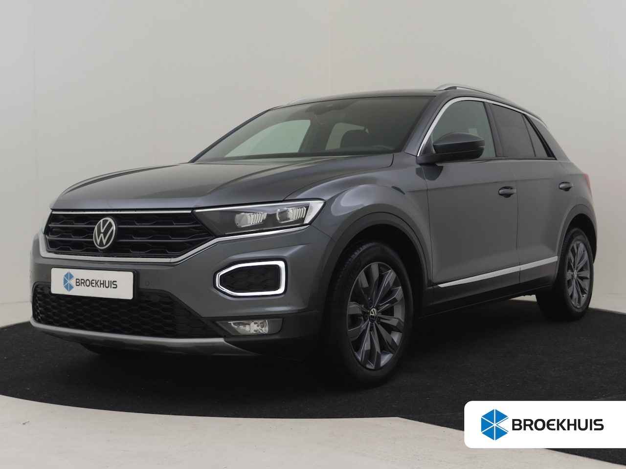 Volkswagen T-Roc - 1.5 TSI Sport 150 pk DSG/AUTO | Dodehoekdetectie  | Navigatie | Adaptief cruise control | - AutoWereld.nl