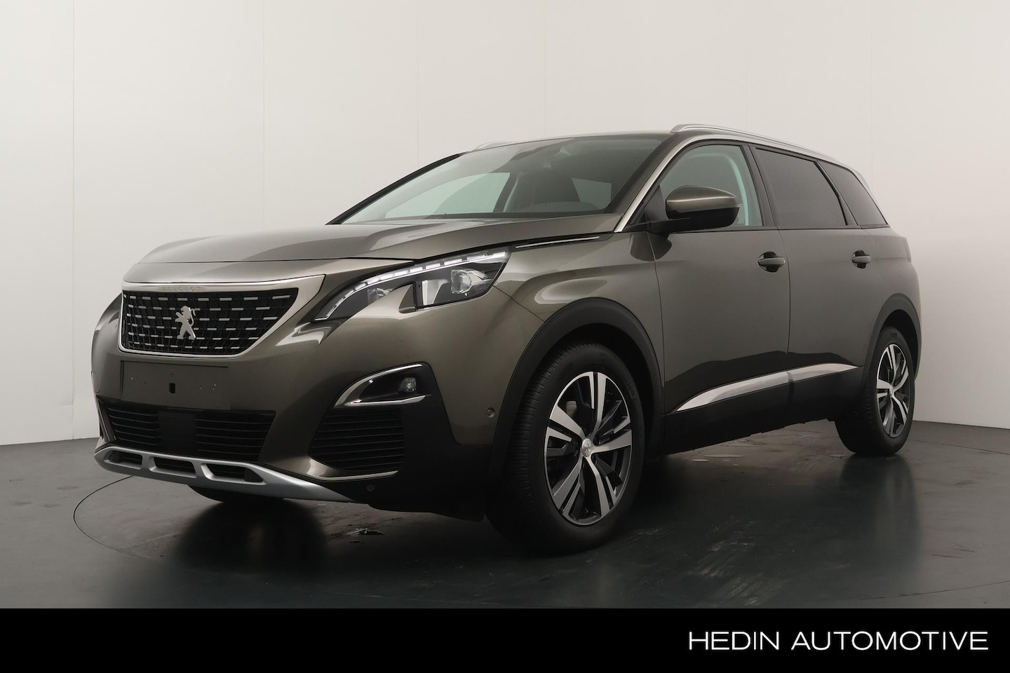 Peugeot 5008 - 1.2 130pk Premium Avantage Automaat | Navigatie | Elektrische Kofferklep | Cruise Control - AutoWereld.nl
