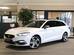 SEAT Leon Sportstourer - 1.5 eTSI FR 150PK DSG Pano Trekhaak Cam Led Beats Alcantara
