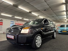 Ford Fusion - 1.4-16V Cool & Sound. Netjes Dealer onderhouden, NAP, hoge instap en meer