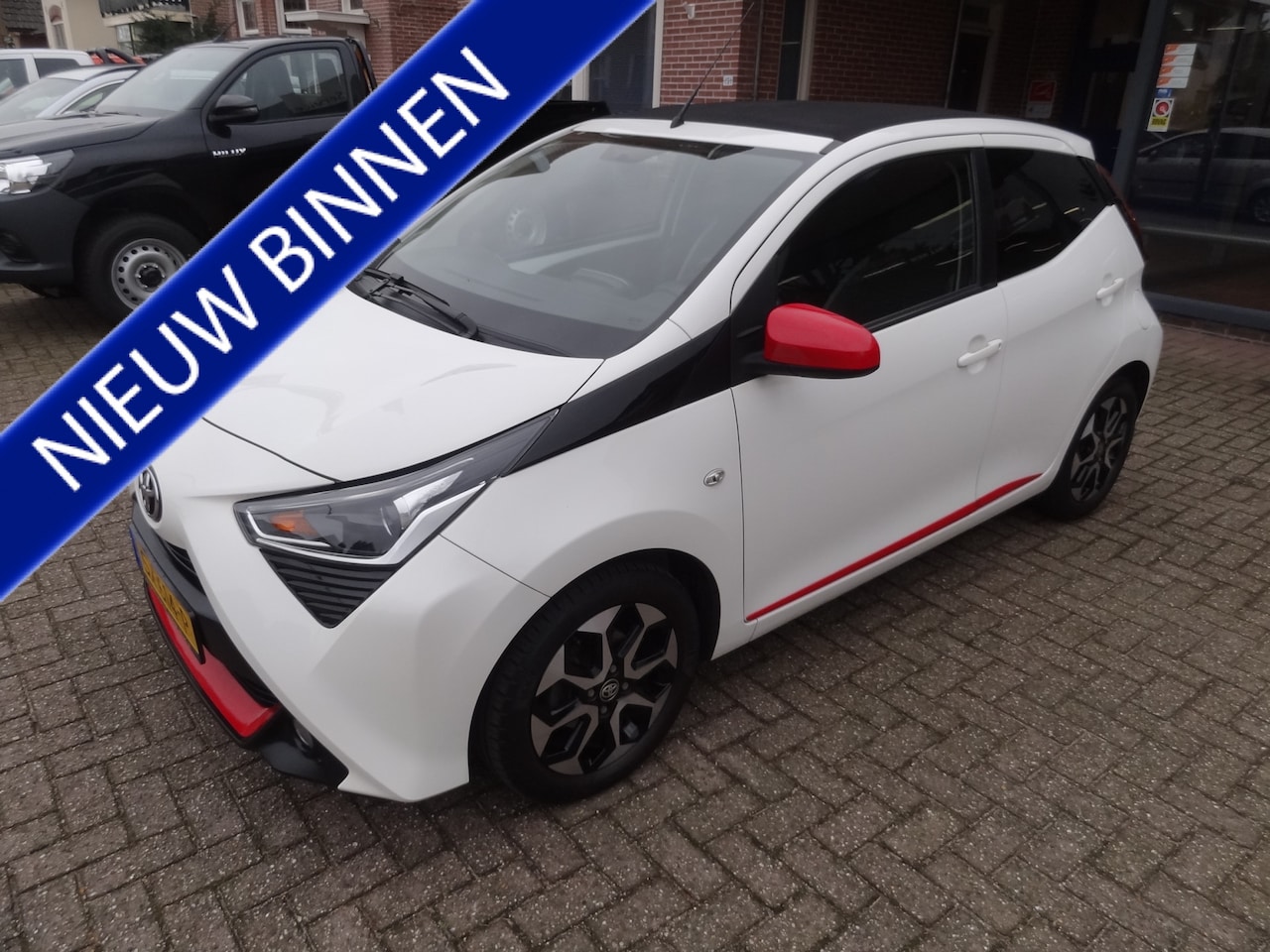 Toyota Aygo - 1.0 VVT-i x-first cabriodak / NL-auto / dealeronderhouden - AutoWereld.nl