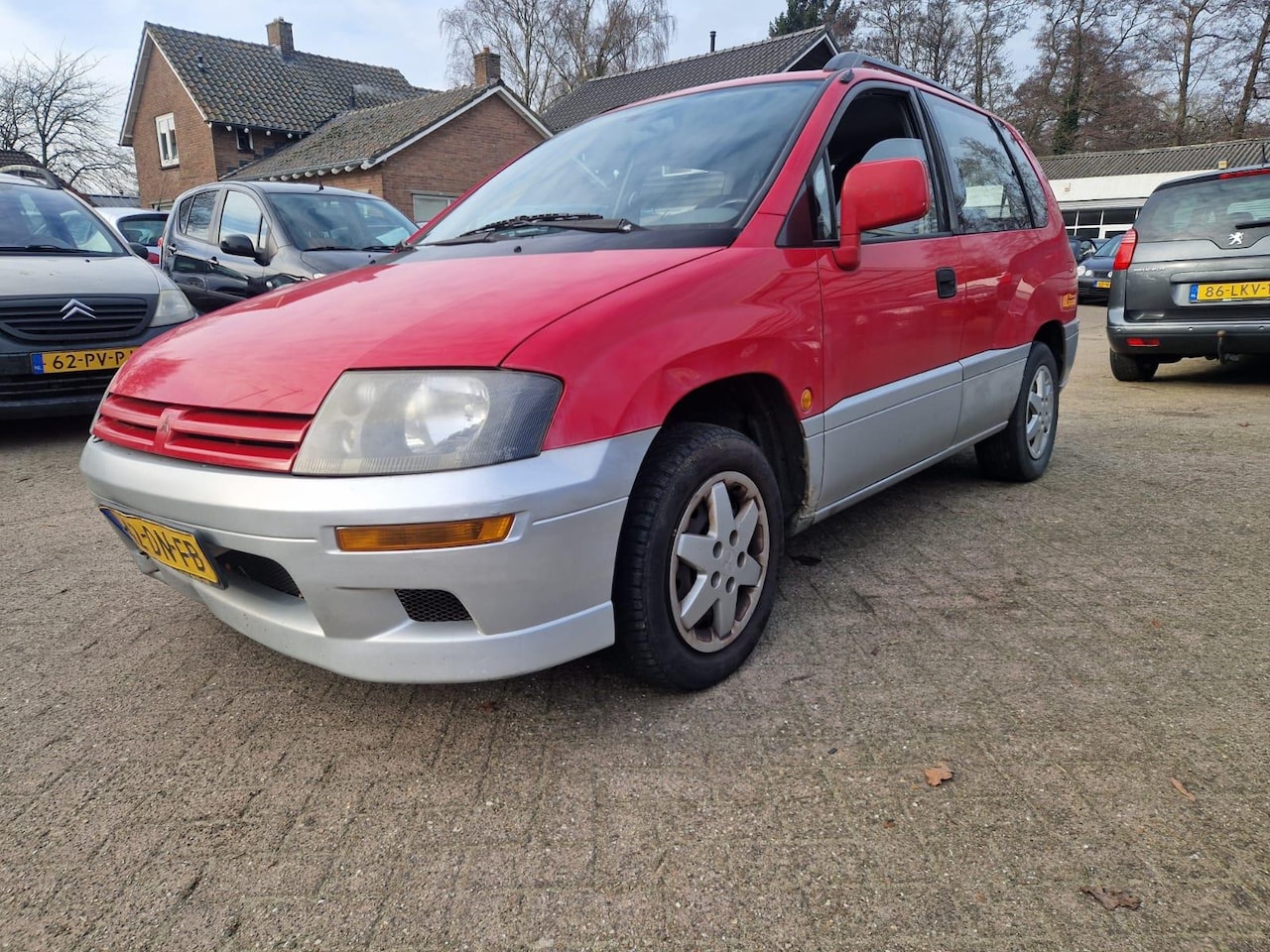 Mitsubishi Space Runner - 2.0 GLX 2.0 GLX ( AUTOMAAT) - AutoWereld.nl