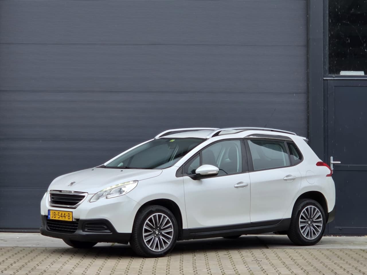 Peugeot 2008 - 1.2 PureTech Access nap nwe apk 2027! - AutoWereld.nl