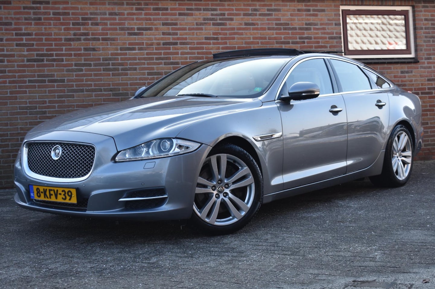 Jaguar XJ - 3.0 V6D Premium Luxury '12 Leder Clima Pano Cruise Inruil mogelijk - AutoWereld.nl
