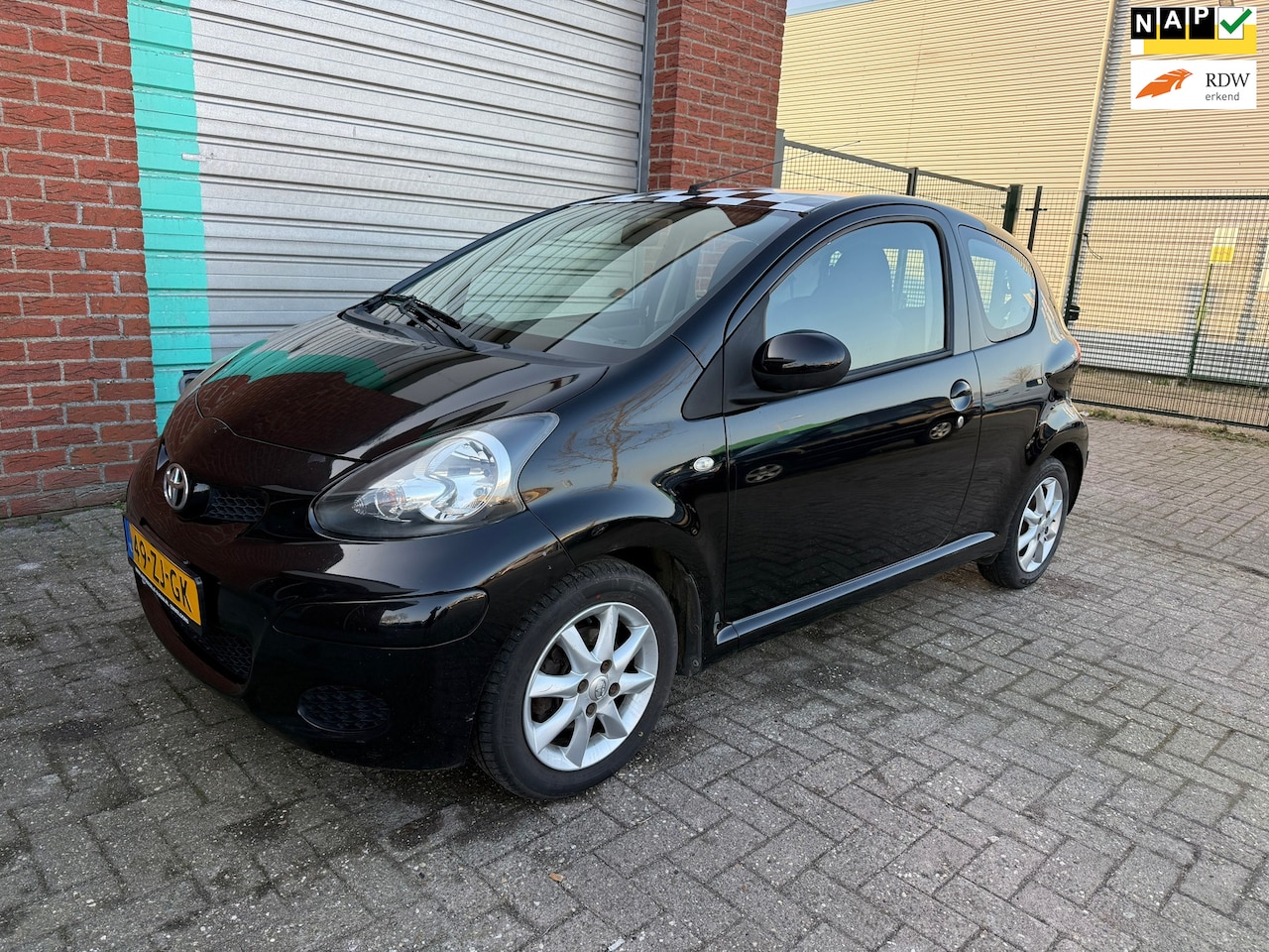 Toyota Aygo - 1.0-12V + 3-deurs Bj:2008 NAP! - AutoWereld.nl