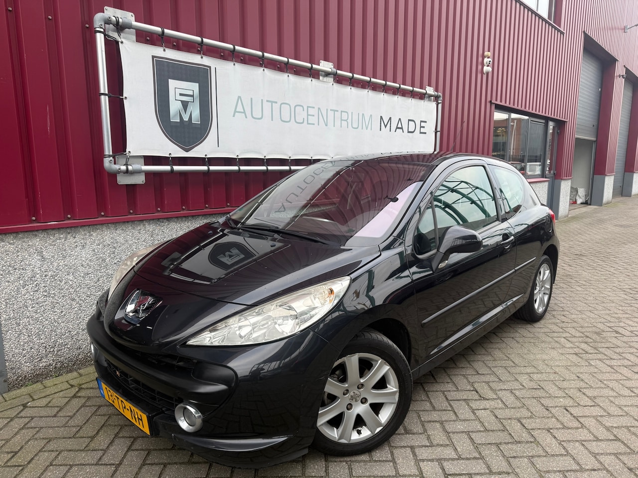 Peugeot 207 - 1.4-16V XS // Airco - AutoWereld.nl