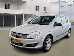 Opel Astra - 1.4 Business