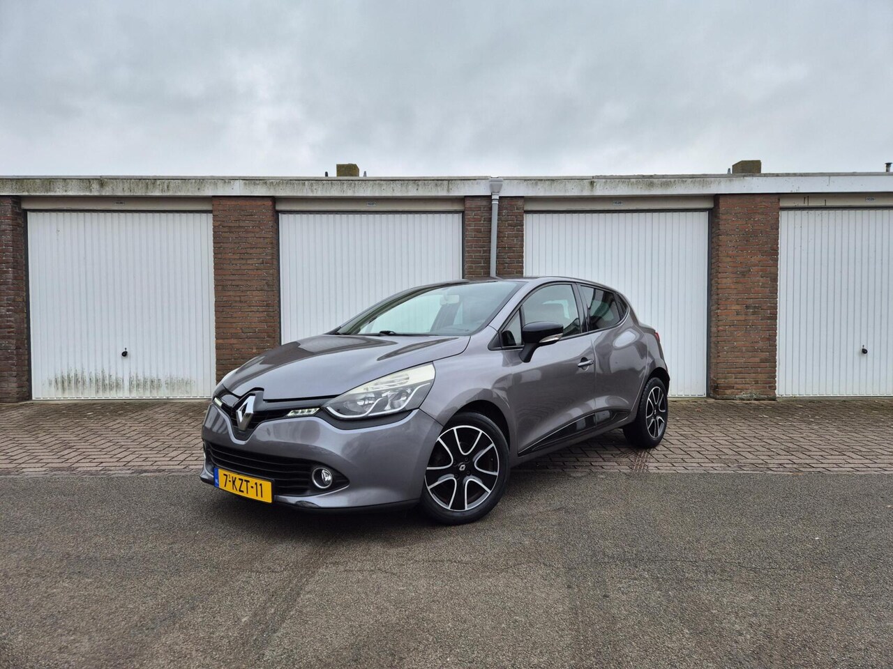 Renault Clio - 0.9 TCe Expression 0.9 TCe Expression - AutoWereld.nl