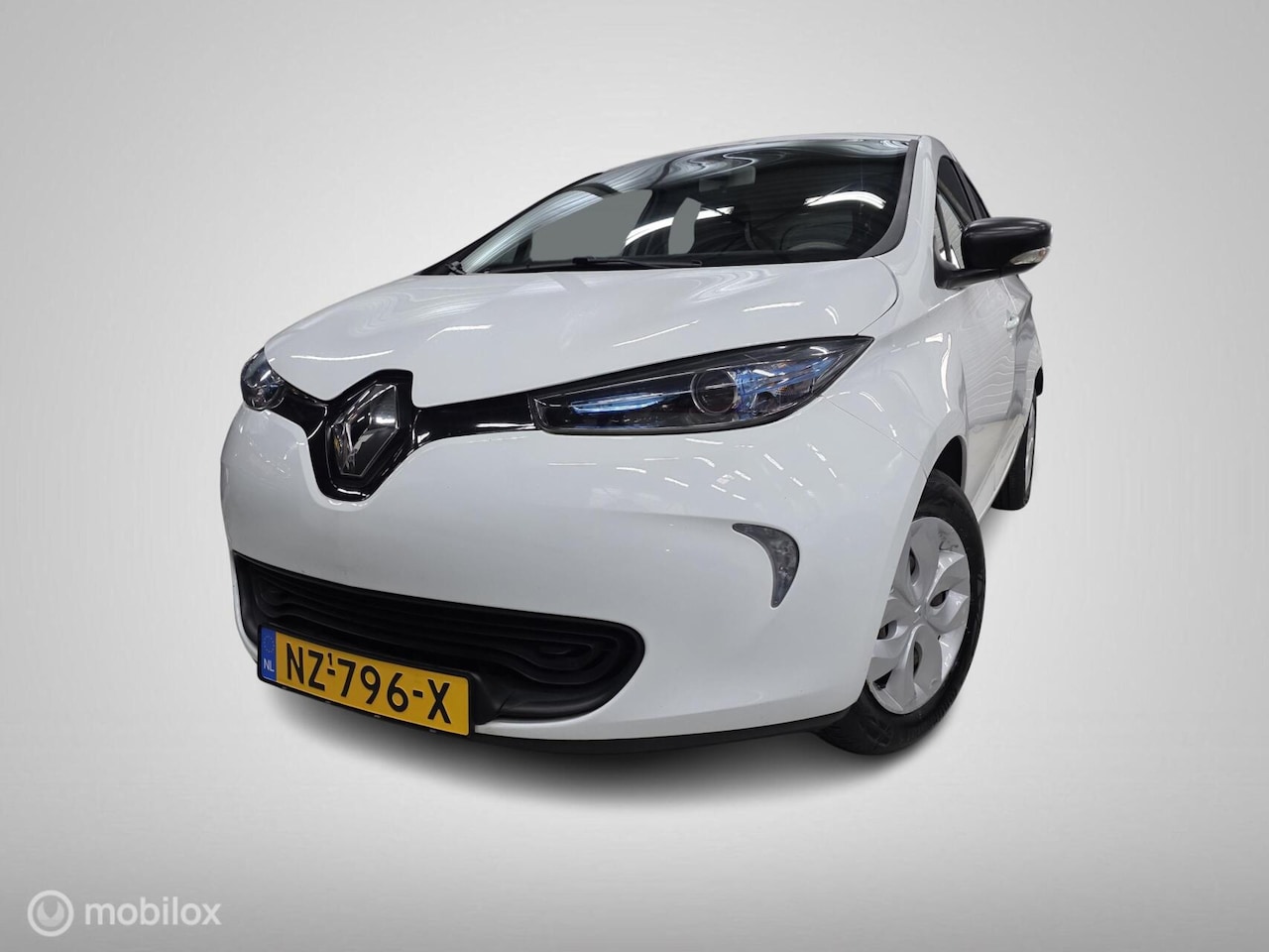 Renault Zoe - R90 Intens 41 kWh (ex Accu)/Navi/Cruise/rijklaar - AutoWereld.nl