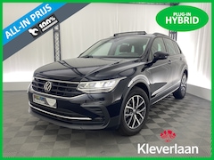 Volkswagen Tiguan - 1.4 PHEV Life Edition Automaat | Pano dak | Elek. Trekhaak | Navi | ACC | P. Sensoren |