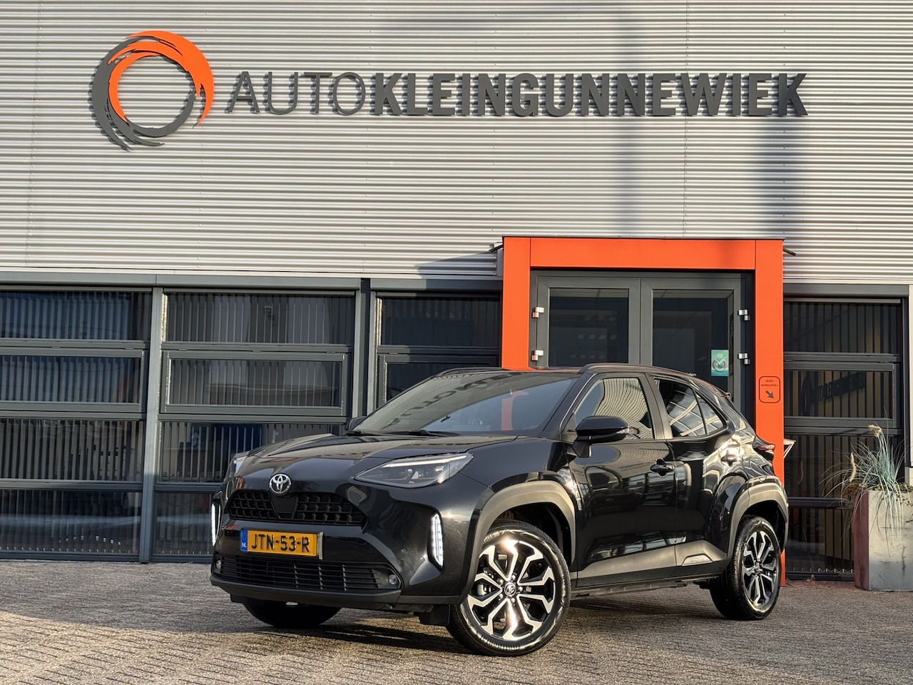 Toyota Yaris Cross - 1.5 Hybrid 115 Dynamic / Android Auto/Applecarplay / Stuur,Voorruit & Stoelverwarming / Ca - AutoWereld.nl