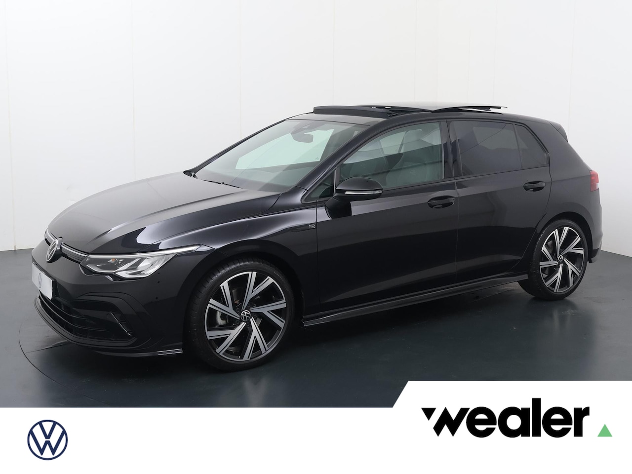 Volkswagen Golf - 1.5 eTSI R-Line Business | 150 PK | Automaat | Panoramadak | Stoelverwarming | Climate con - AutoWereld.nl