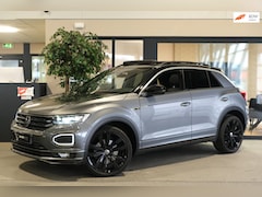 Volkswagen T-Roc - 1.5 TSI DSG 2 x R-Line Pano Led Virtual Keyless