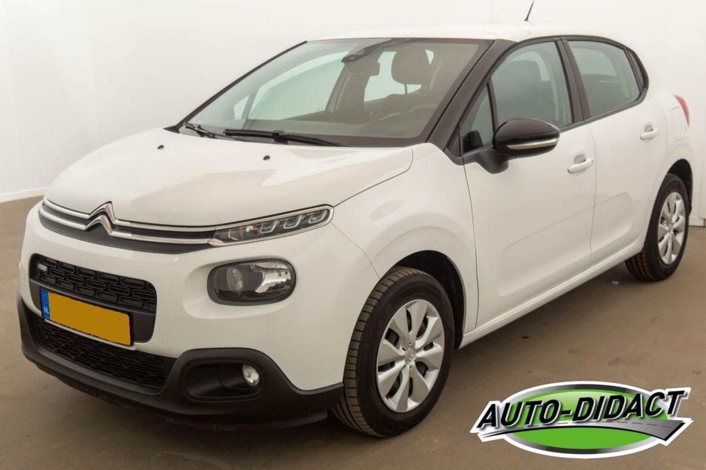Citroën C3 - 1.2 PureTech Feel Clima Navi Motorschade - AutoWereld.nl