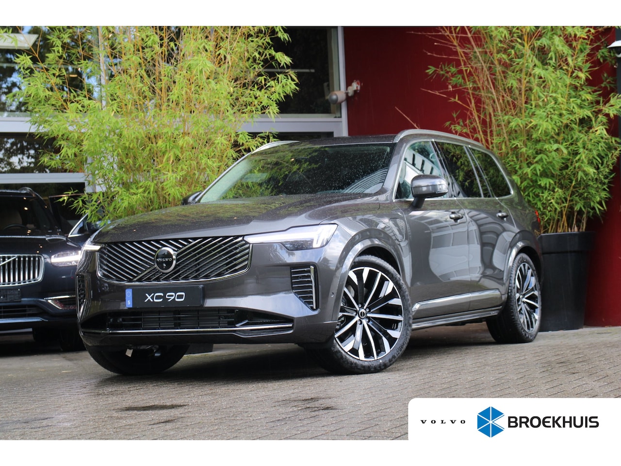 Volvo XC90 - 2.0 T8 Plug-in hybrid AWD Ultra Bright | Luchtvering | Trekhaak | Bowers&Wilkins | Massage - AutoWereld.nl