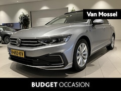 Volkswagen Passat - 1.4 TSI GTE Business 218 PK | Panoramadak | Lederen Bekleding | Achterruit Zonwering | Dig