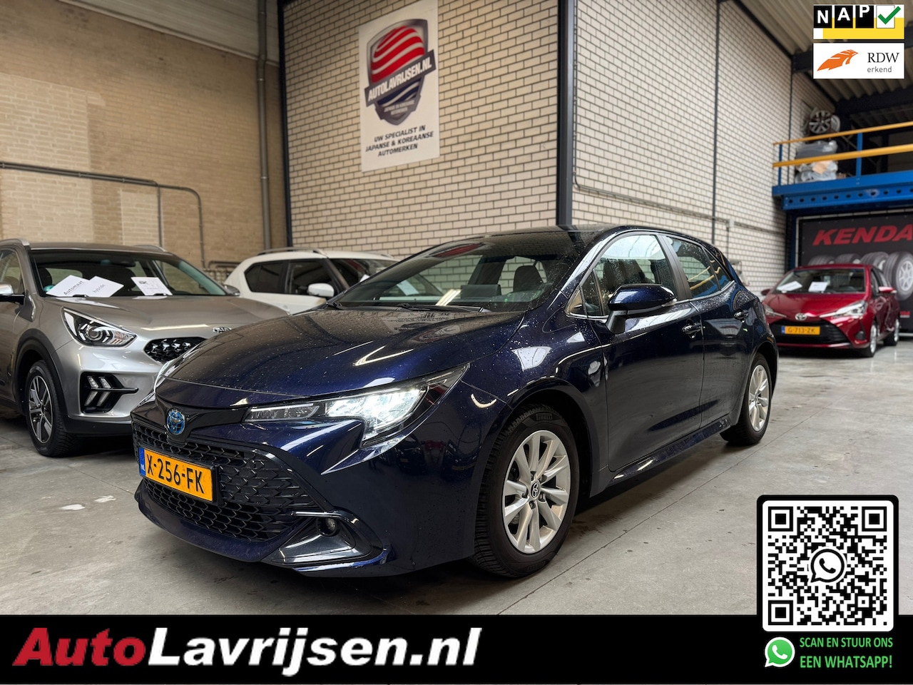 Toyota Corolla - Hybrid 140 Active FACELIFT 51DKM NL AUTO NAP APPLE CARPLAY/ANDROID ADAPTIEVE CRUISE LMV AL - AutoWereld.nl
