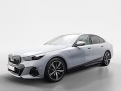 BMW i5 - eDrive40 M-Sport | 82kWh | Panoramadak | Bowers & Wilkins