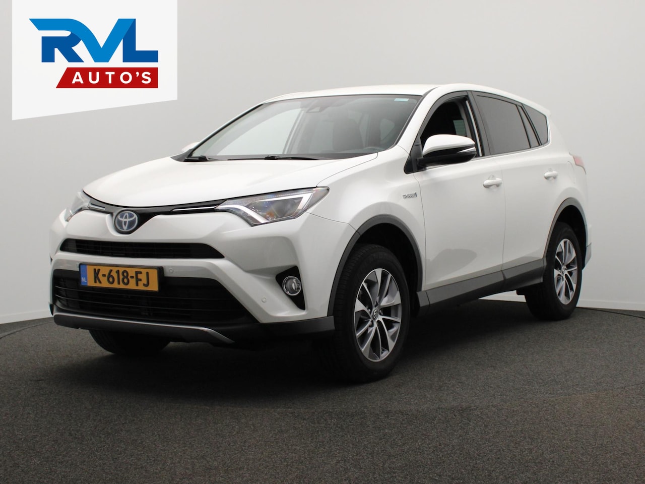 Toyota RAV4 - 2.5 Hybrid Dynamic *61.580 KM* Navigatie Camera Climate Control 1e Eigenaar - AutoWereld.nl