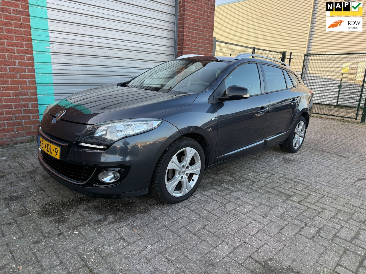 Renault Mégane Estate - 1.5 dCi Bose NAV.+ Clima Bj:2012 NAP! - AutoWereld.nl