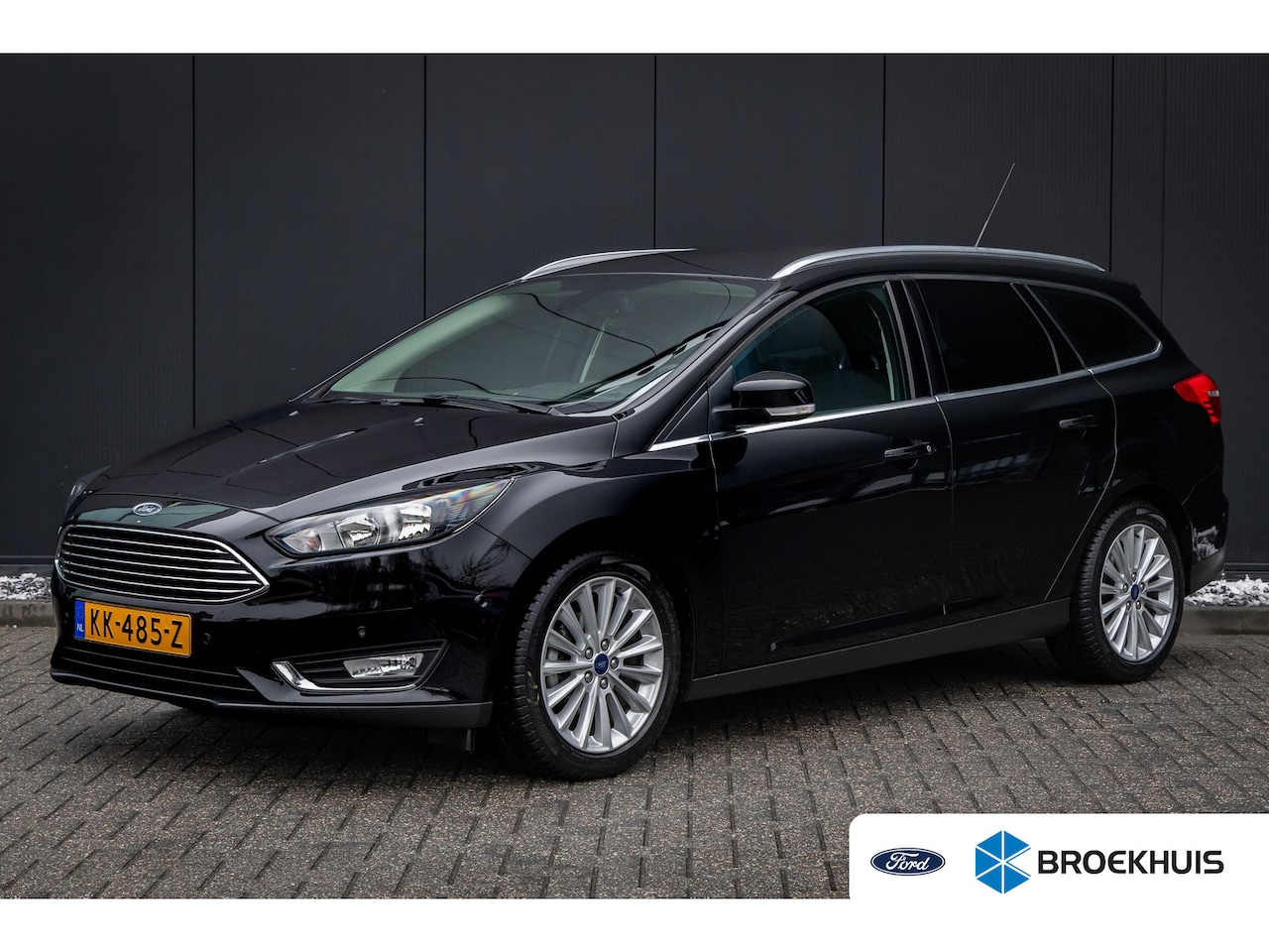 Ford Focus Wagon - 1.0 Titanium | Slechts 31.000 km NAP | Keyless entry | Autom. inparkeren | 17'' LM velgen - AutoWereld.nl