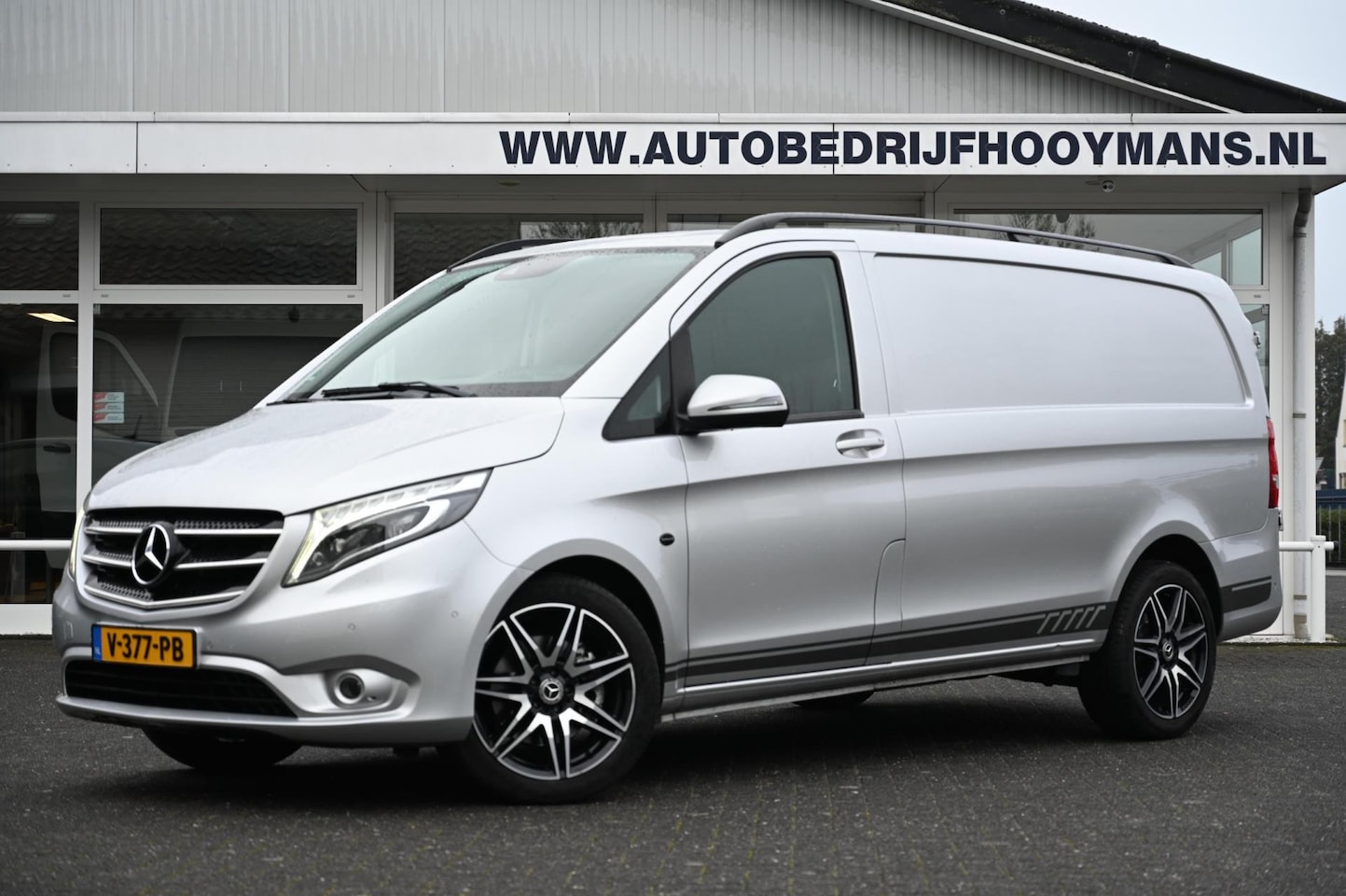 Mercedes-Benz Vito - 119 CDI Lang 19" AMG LED Leder Navi - AutoWereld.nl