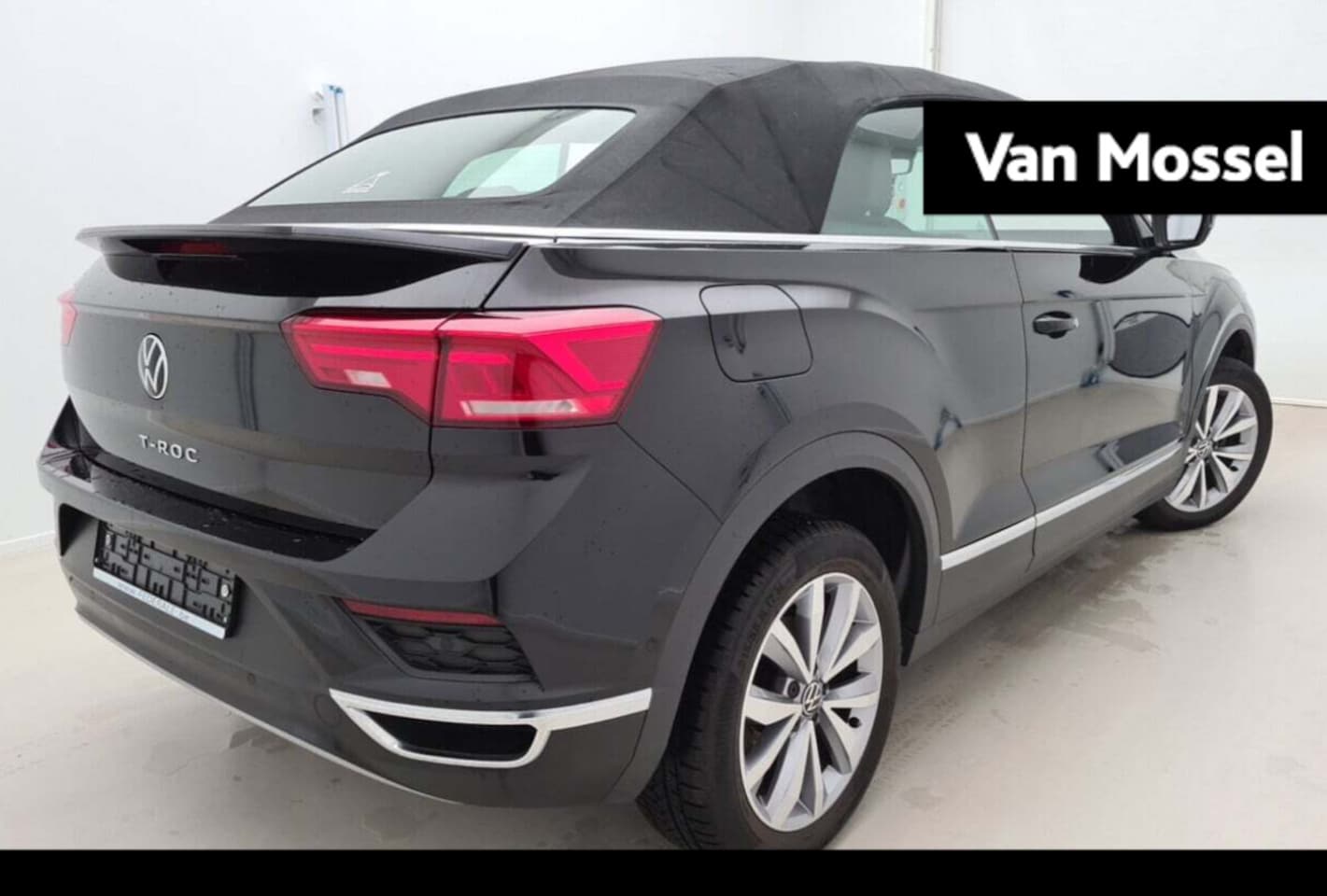 Volkswagen T-Roc Cabrio - 1.5 TSI Style | Automaat | Parkeercamera | Stoelverwarming | Leer | - AutoWereld.nl