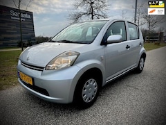 Daihatsu Sirion 2 - 1.0-12V Trend, EERSTE EIGENAAR, NIEUWE APK, NAP